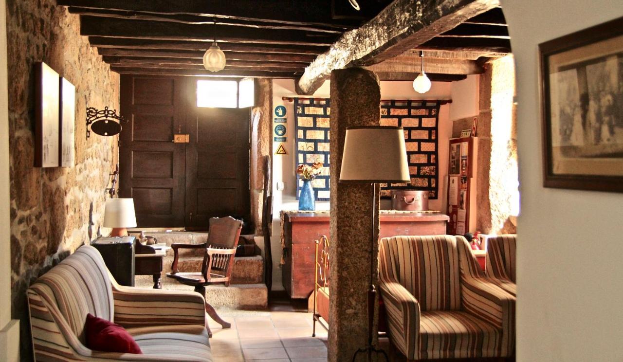 בית הארחה אלקאיינס 	Casa Do Balcao מראה חיצוני תמונה